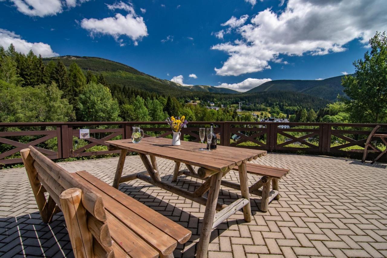 Minerva Hotel Špindlerŭv Mlýn Ngoại thất bức ảnh