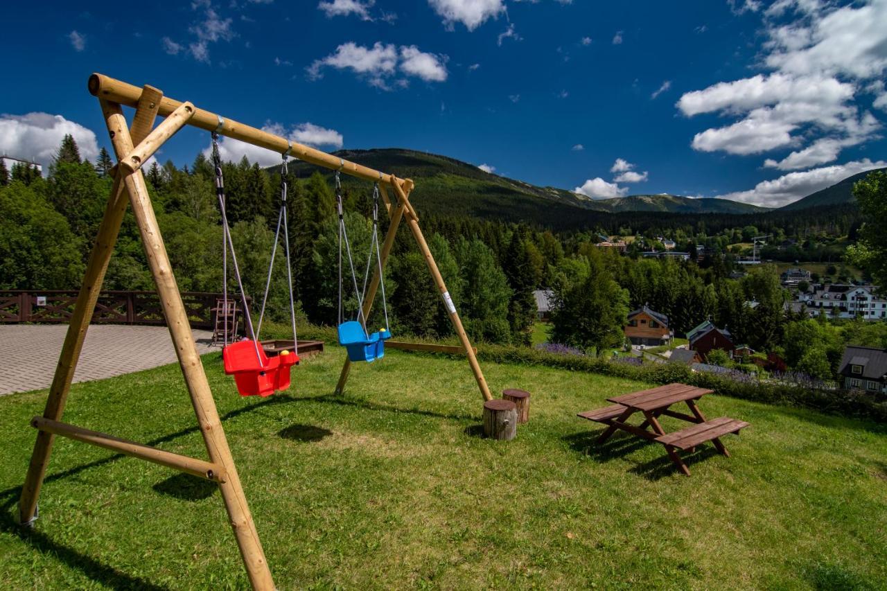 Minerva Hotel Špindlerŭv Mlýn Ngoại thất bức ảnh
