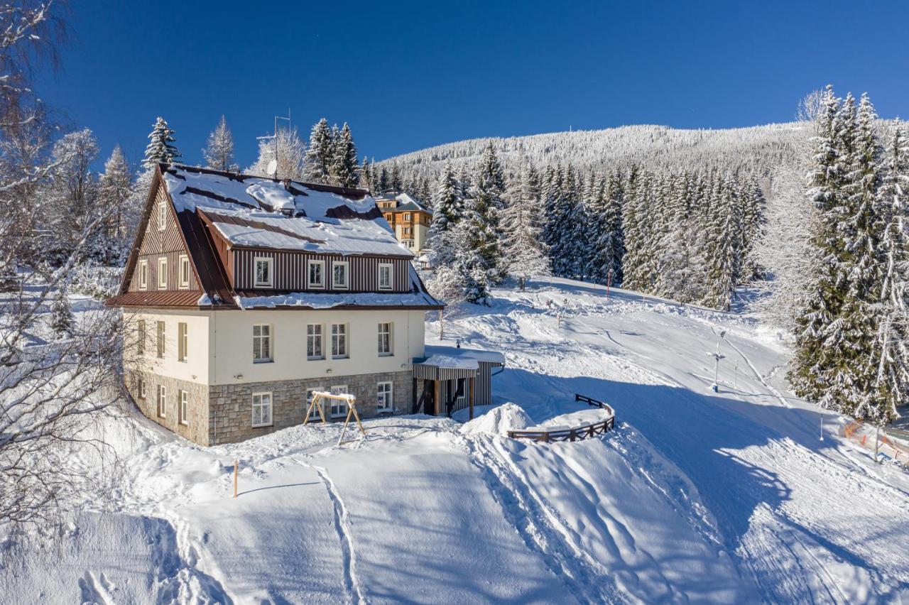Minerva Hotel Špindlerŭv Mlýn Ngoại thất bức ảnh